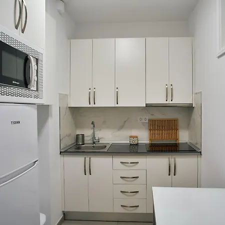 Apartament Urban Flat In Santa Catalina - 4 Min Walk To