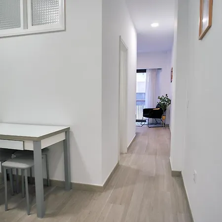 Apartament Urban Flat In Santa Catalina - 4 Min Walk To